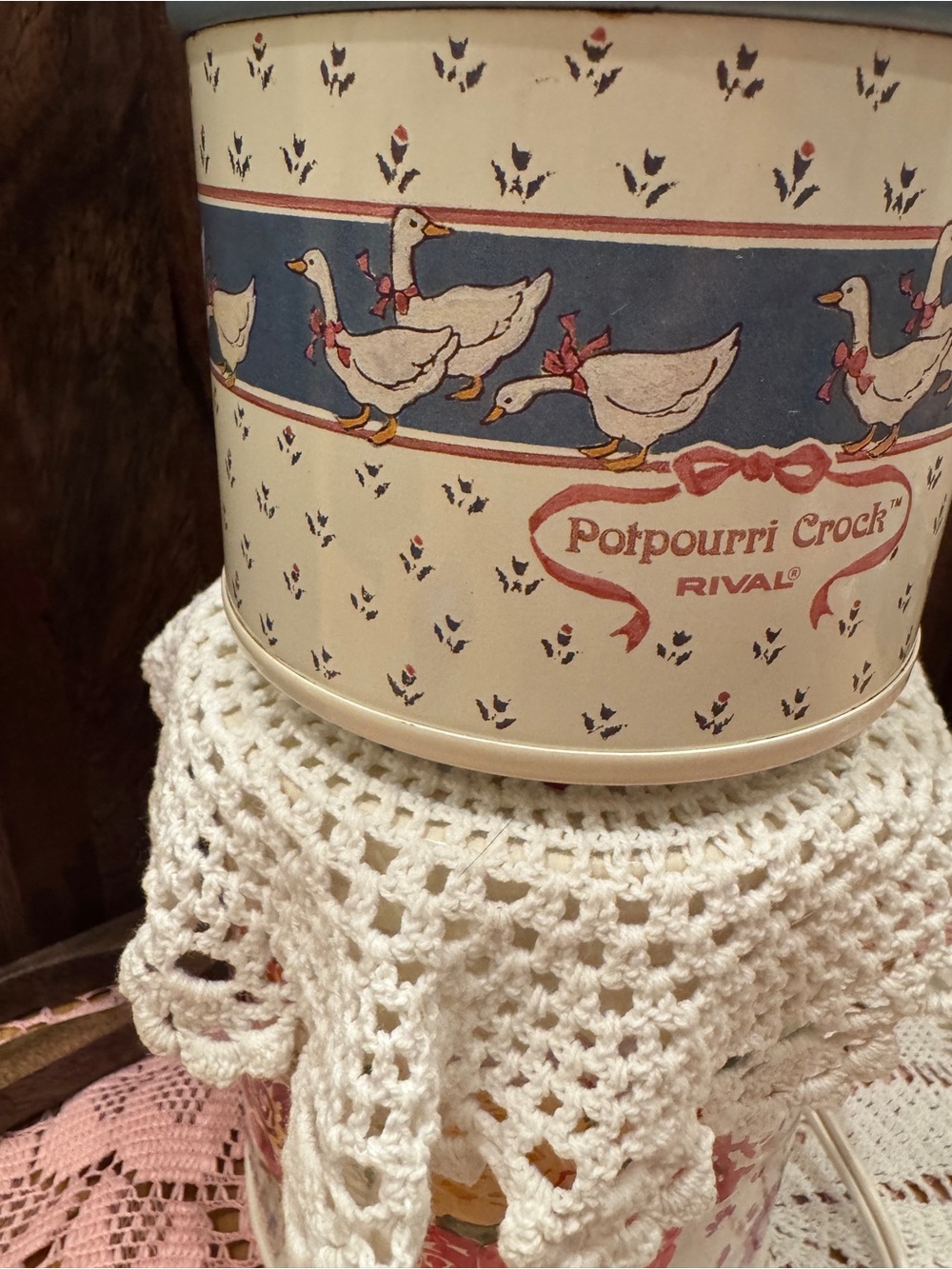 Rival 1984 Goose Potpourri Crock - Picture 6 of 7
